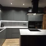 Aspen アパート コシチェリスコ